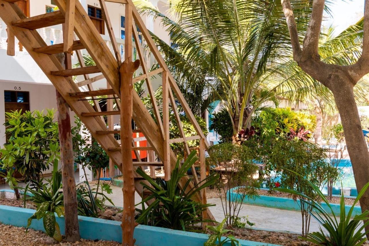 Кilimanjaro Nungwi Hotel Екстериор снимка